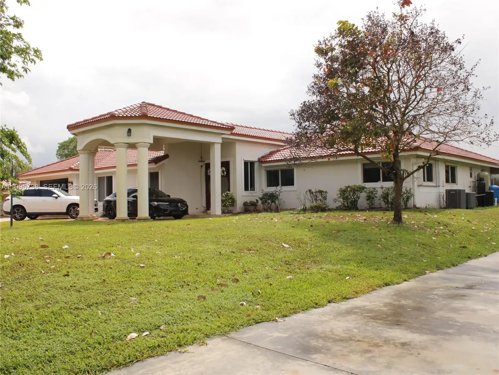 5 bedroom 3 bath Residential for sale at 4931 SW 167th Ave, Southwest Ranches FL 33331