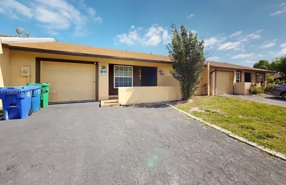 2 bedroom 2 bath Residential for sale at 9481 W Fern Ln, Miramar FL 33025