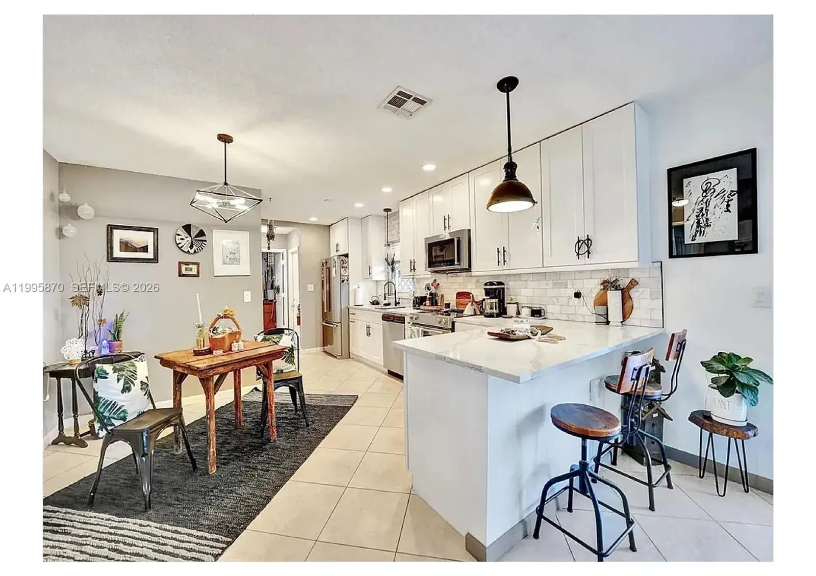 3 bedroom 3 bath Residential for sale at 381 NE 42nd St, Oakland Park FL 33334