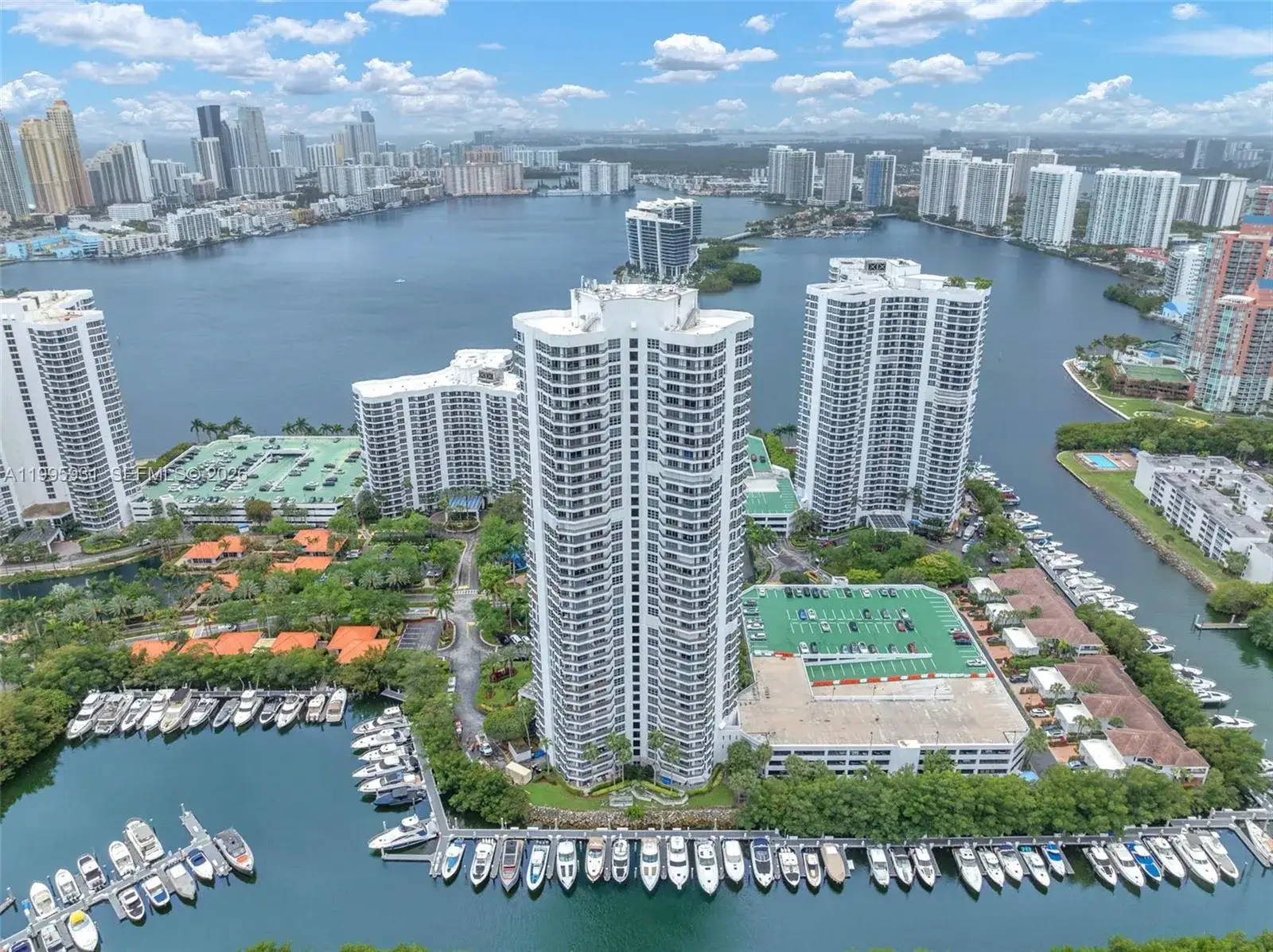 3 bedroom 3 bath Residential for sale at 3500 Mystic Pointe Dr # 3001, Aventura FL 33180