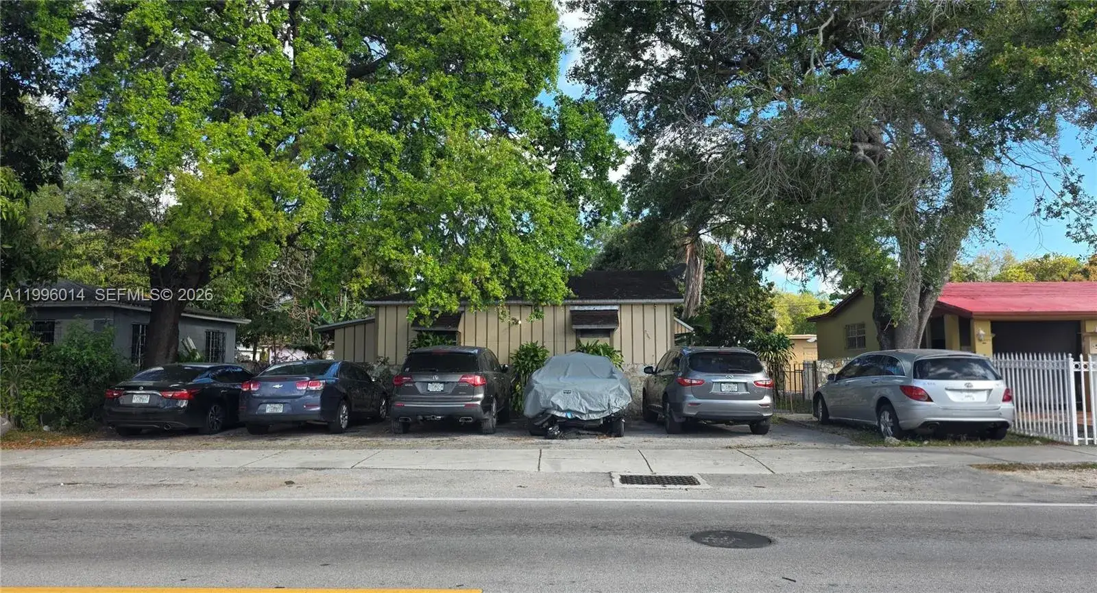 Residential Income for sale at 525 NE 159th St, Miami FL 33162