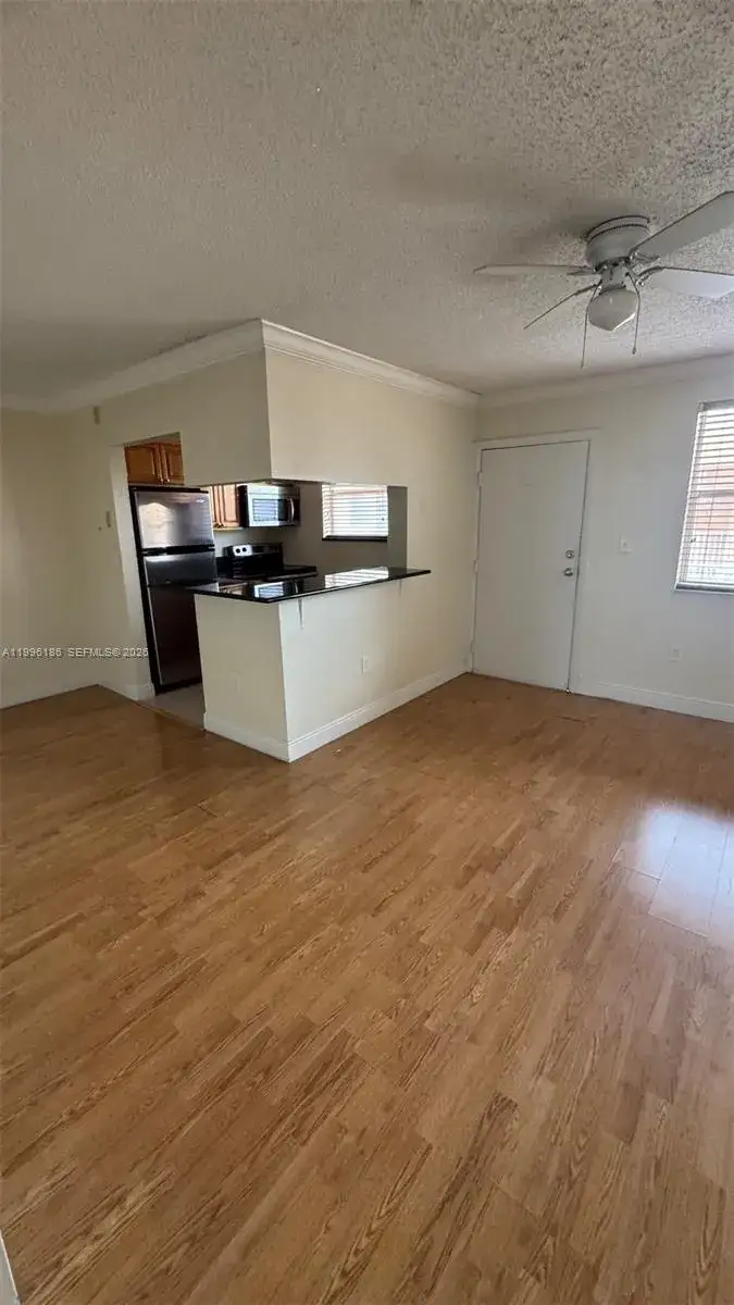 1 bedroom 1 bath Residential Lease for rent at 2441 SW 31st Ave # 303, Miami FL 33145