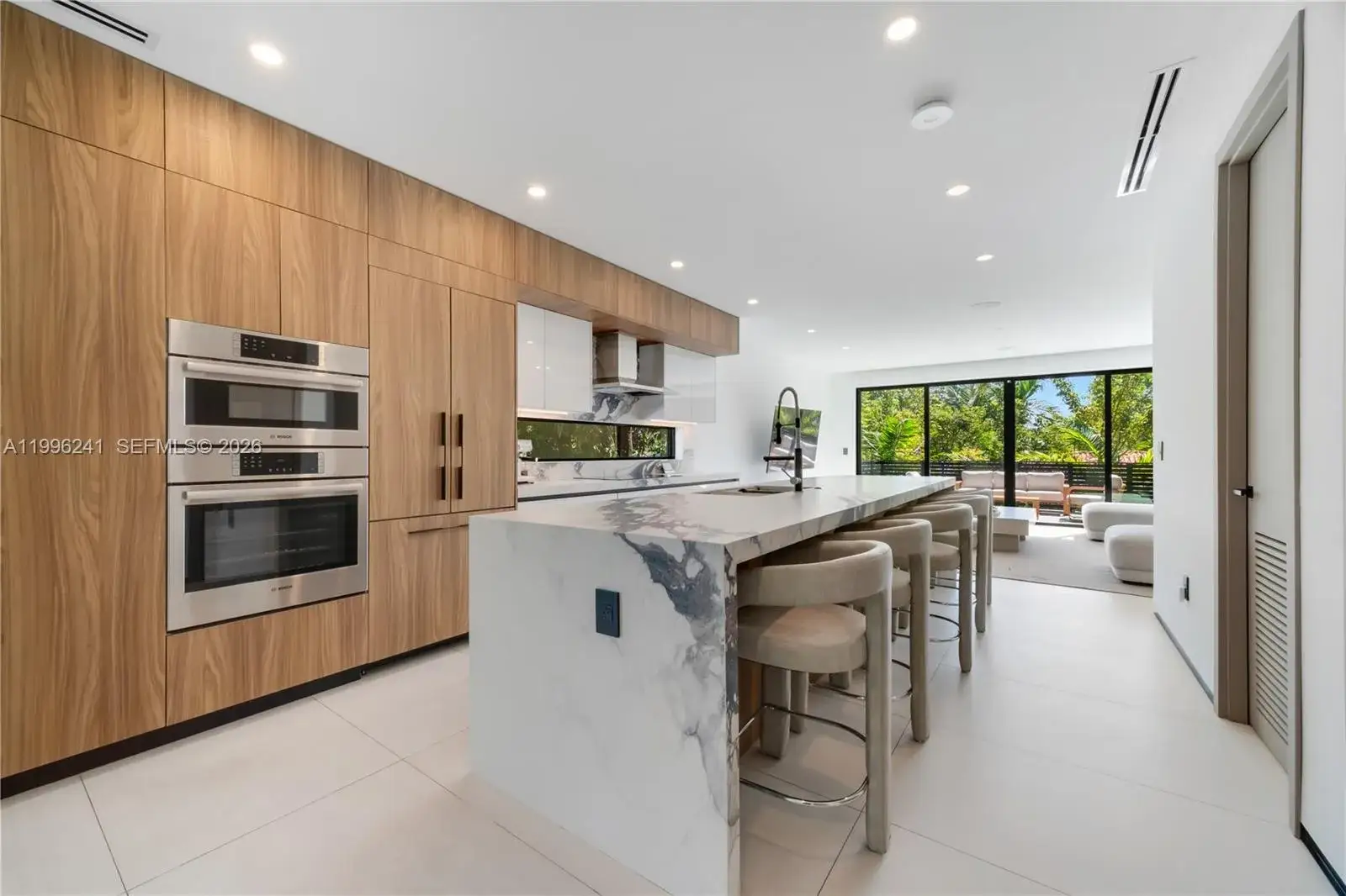 3 bedroom 3 bath Residential Lease for rent at 420 SW 15th Rd # 420, Miami FL 33129