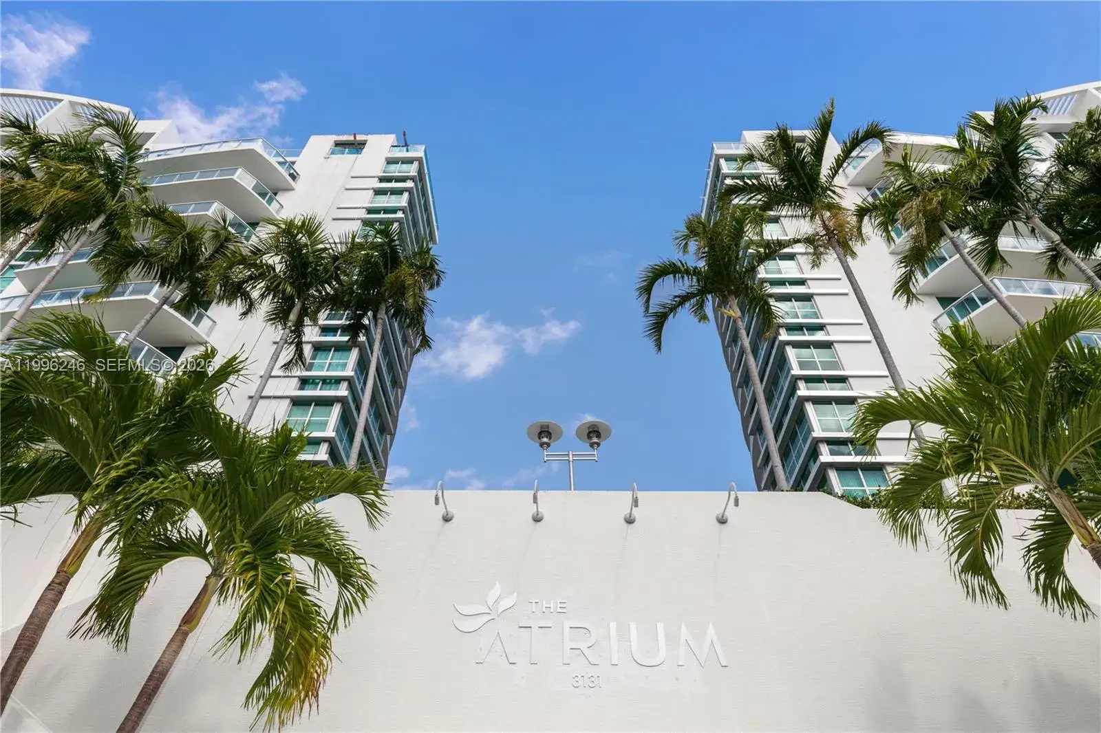 2 bedroom 2 bath Residential for sale at 3131 NE 188th St # 1010, Aventura FL 33180
