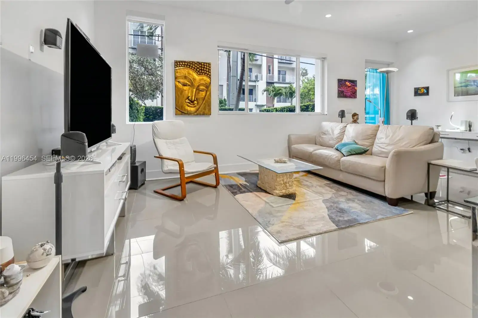 2 bedroom 2 bath Residential for sale at 1045 NE 18th Ave # 102, Fort Lauderdale FL 33304