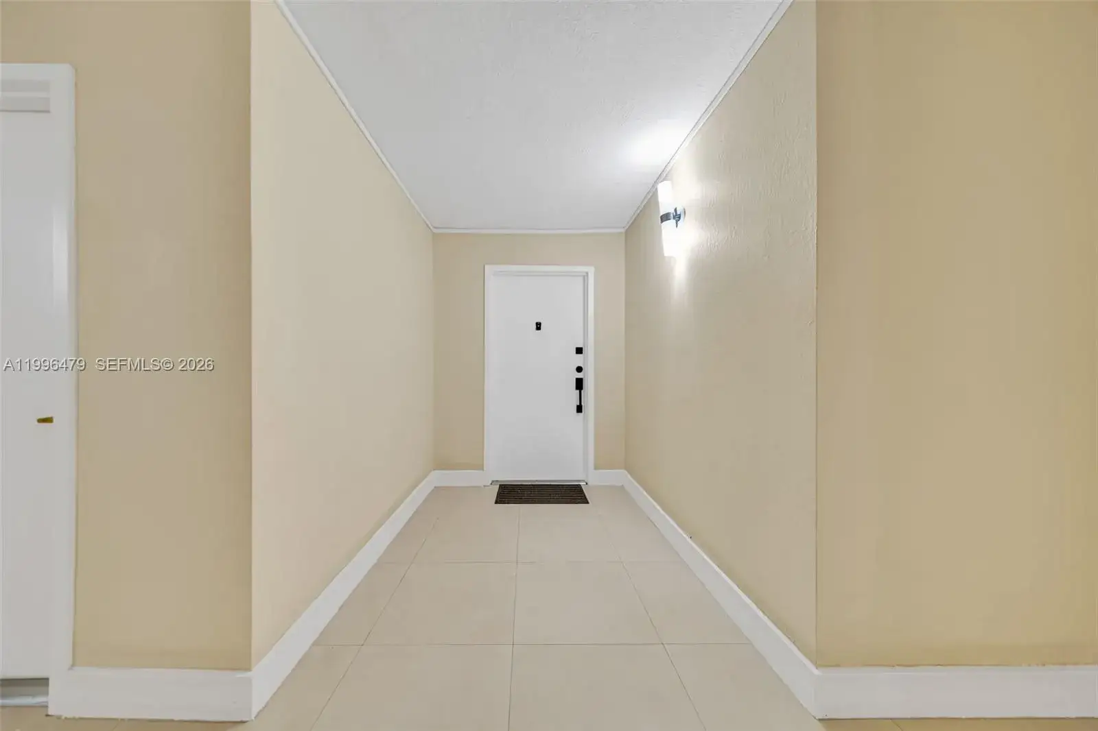 1 bedroom 1 bath Residential for sale at 9360 Fontainebleau Blvd # 208, Miami FL 33172