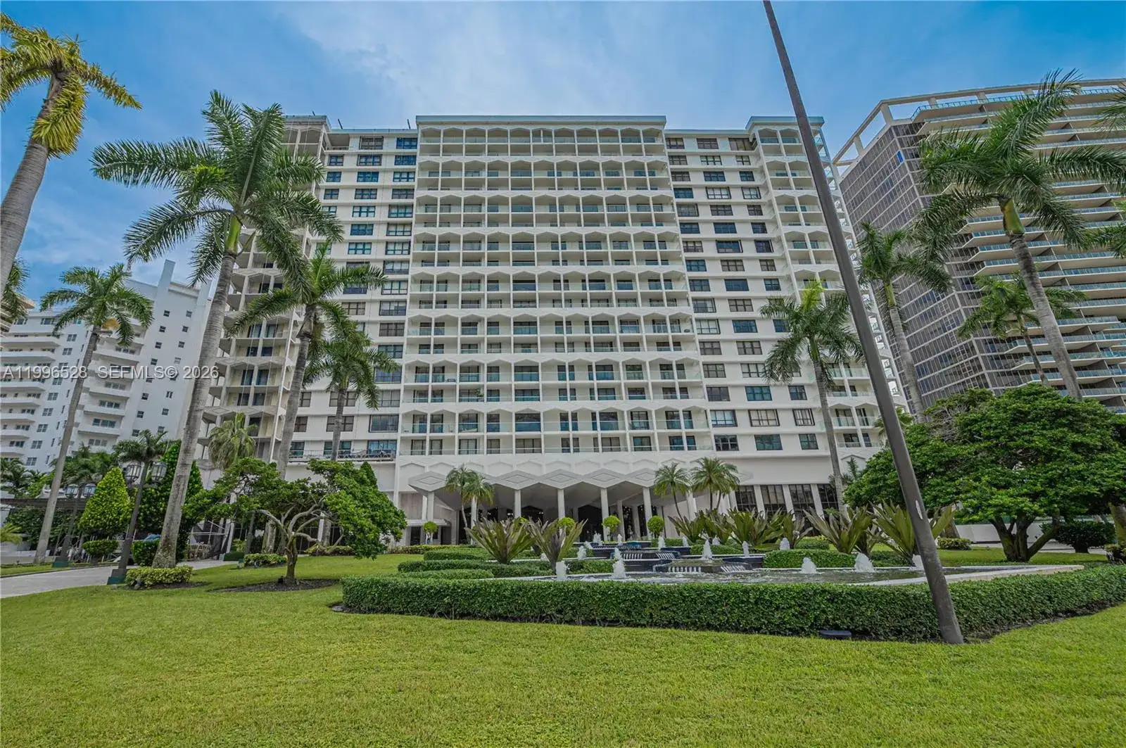 2 bedroom 2 bath Residential for sale at 9801 Collins Ave # 19T, Bal Harbour FL 33154