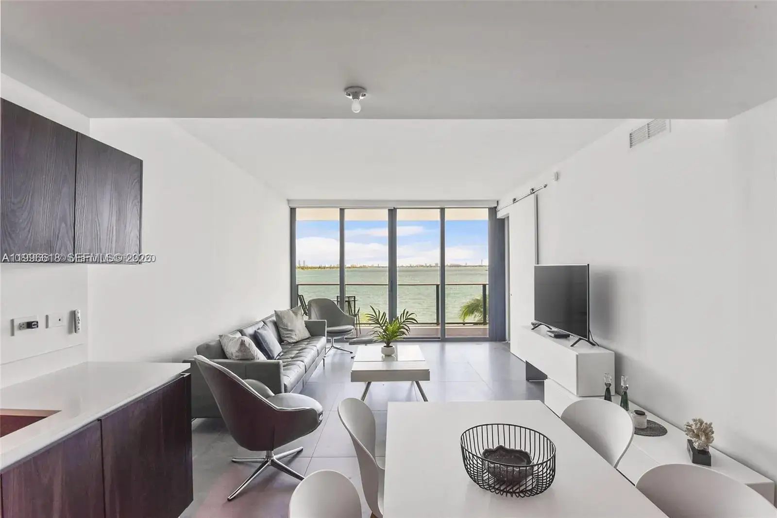 2 bedroom 2 bath Residential for sale at 3131 NE 7th Ave # 305, Miami FL 33137