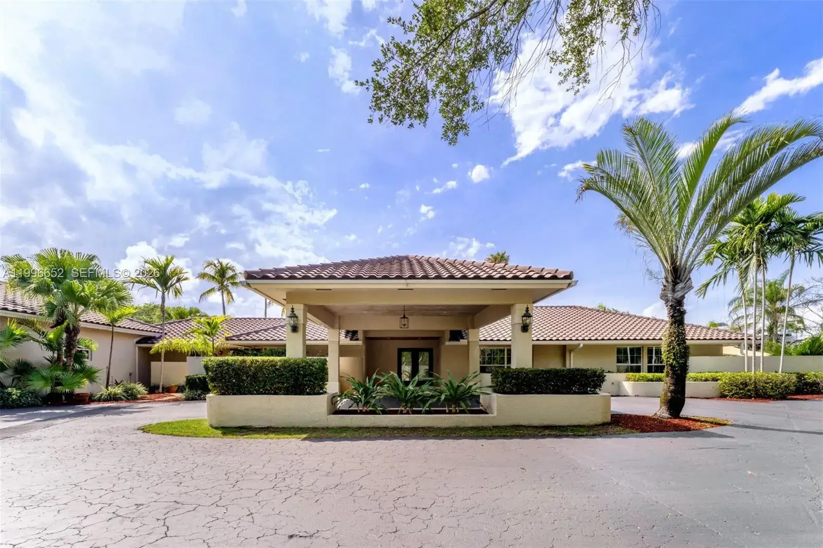 6 bedroom 4 bath Residential for sale at 7201 SW 174th St, Palmetto Bay FL 33157