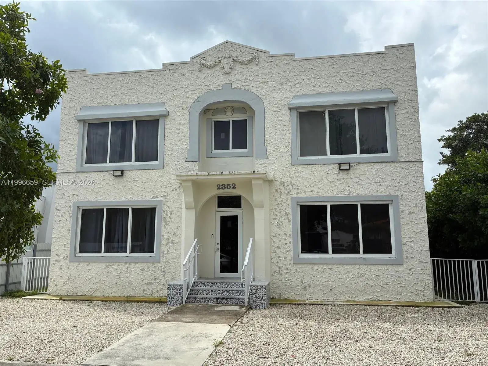 1 bedroom 1 bath Residential Lease for rent at 2352 SW 5th St # 2, Miami FL 33135