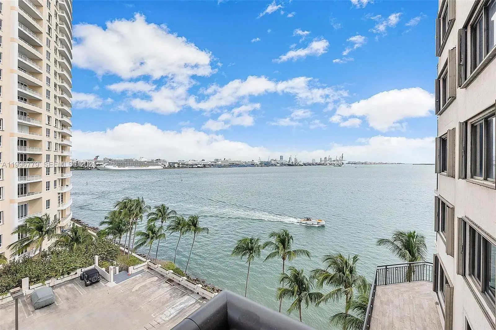 1 bath Residential for sale at 540 Brickell Key Dr # 928, Miami FL 33131