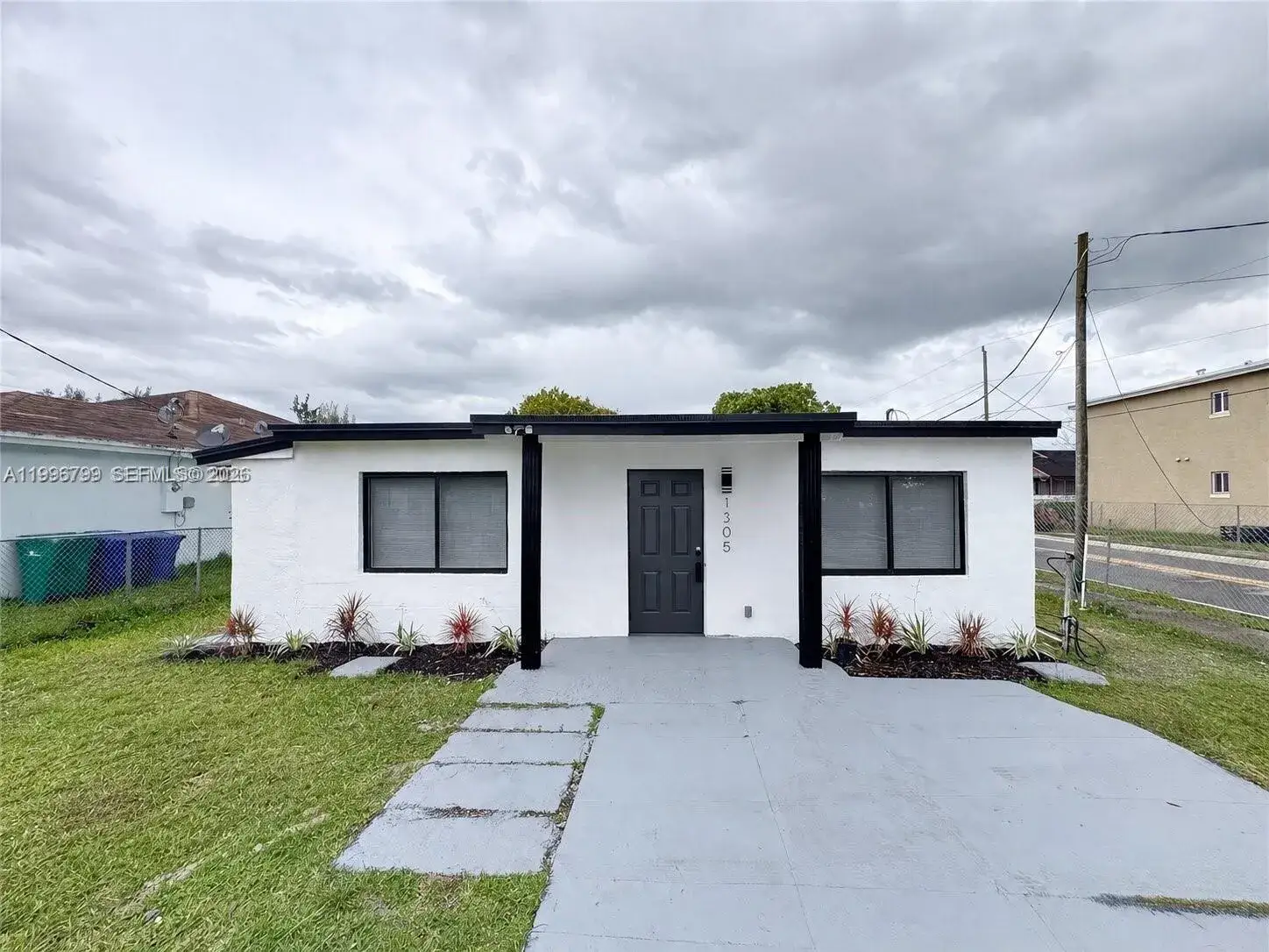3 bedroom 2 bath Residential for sale at 1305 NW 5th Ave, Florida City FL 33034