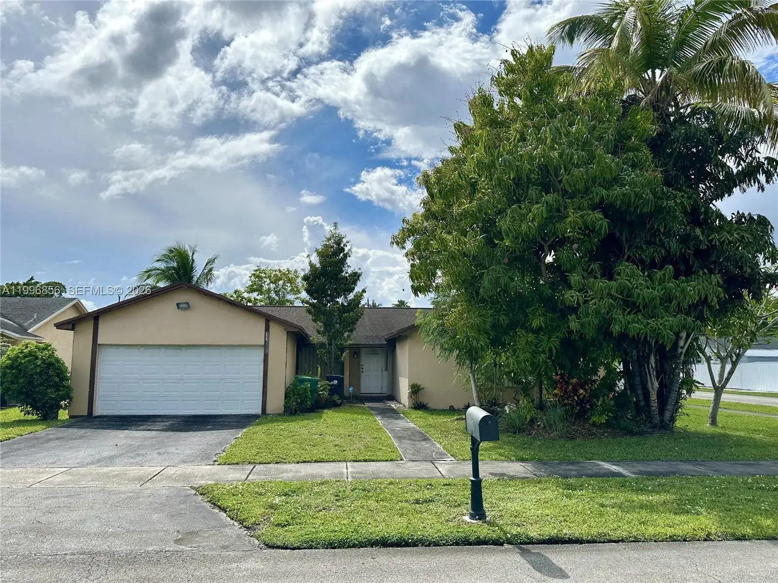 3 bedroom 2 bath Residential for sale at 11000 SW 141st Ave, Miami FL 33186