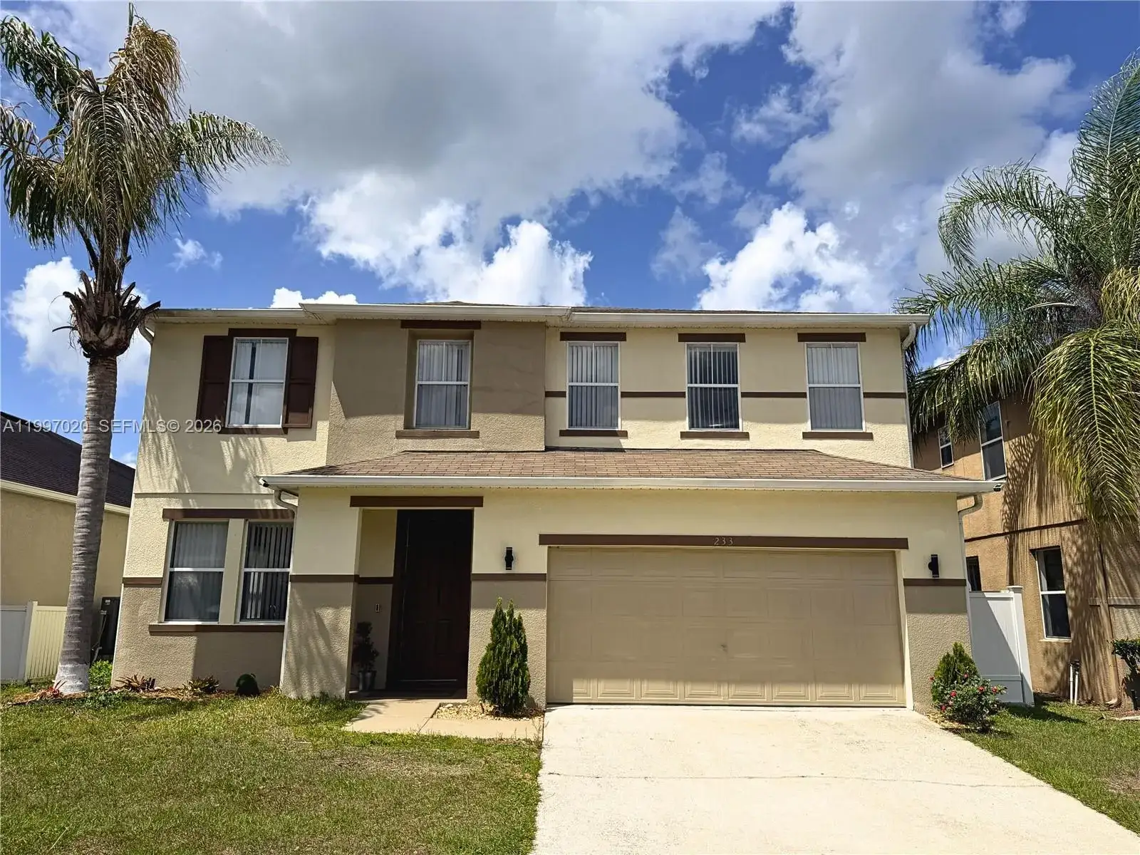 6 bedroom 4 bath Residential for sale at 233 Aldridge Ln, Davenport FL 33897