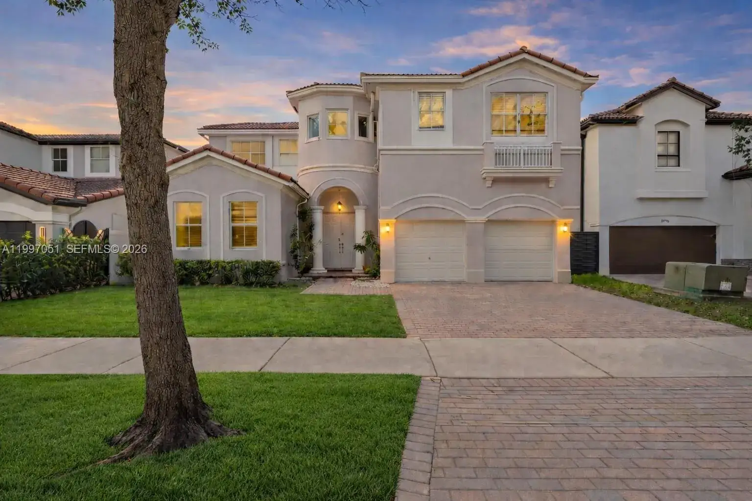 5 bedroom 5 bath Residential for sale at 8968 NW 180th Ter, Hialeah FL 33018