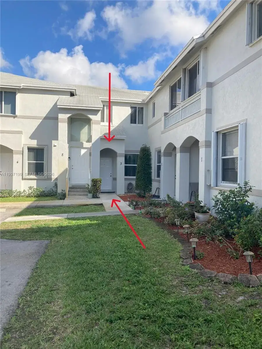 3 bedroom 2 bath Residential for sale at 870 NE 212th Ter # 3, Miami FL 33179