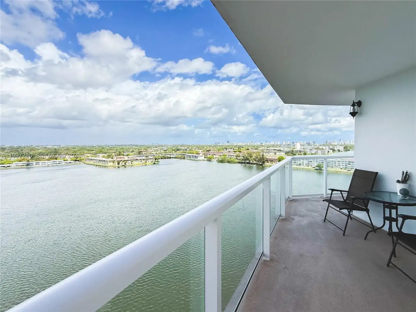 2 bedroom 2 bath Residential for sale at 1301 NE Miami Gardens Dr # 1406W, Miami FL 33179