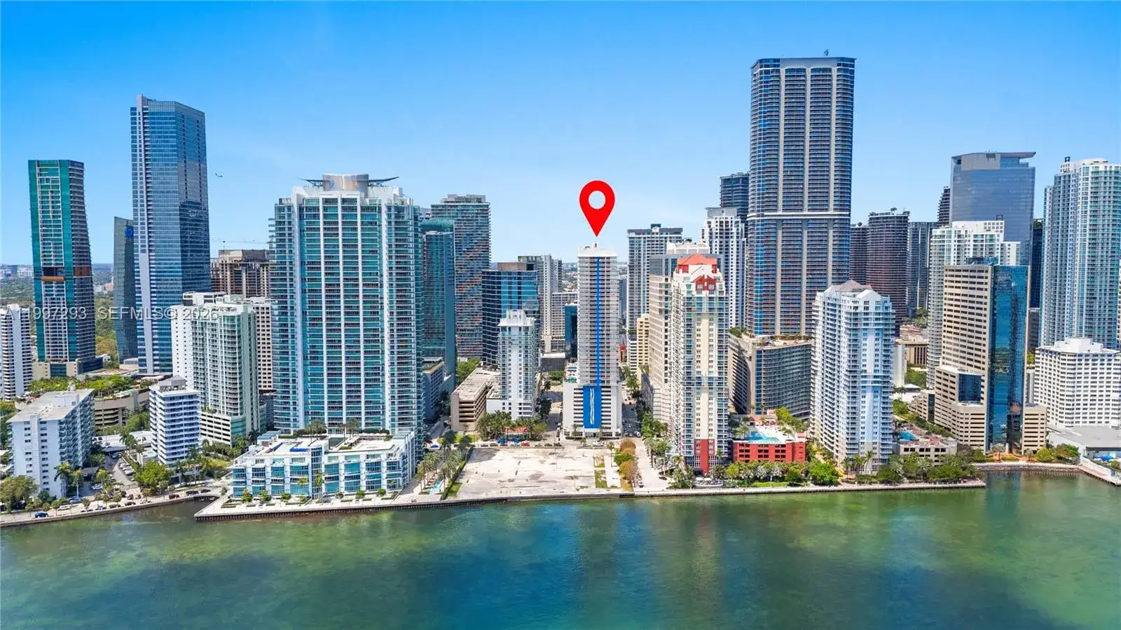 1 bedroom 1 bath Residential for sale at 1200 Brickell Bay Dr # 4218, Miami FL 33131