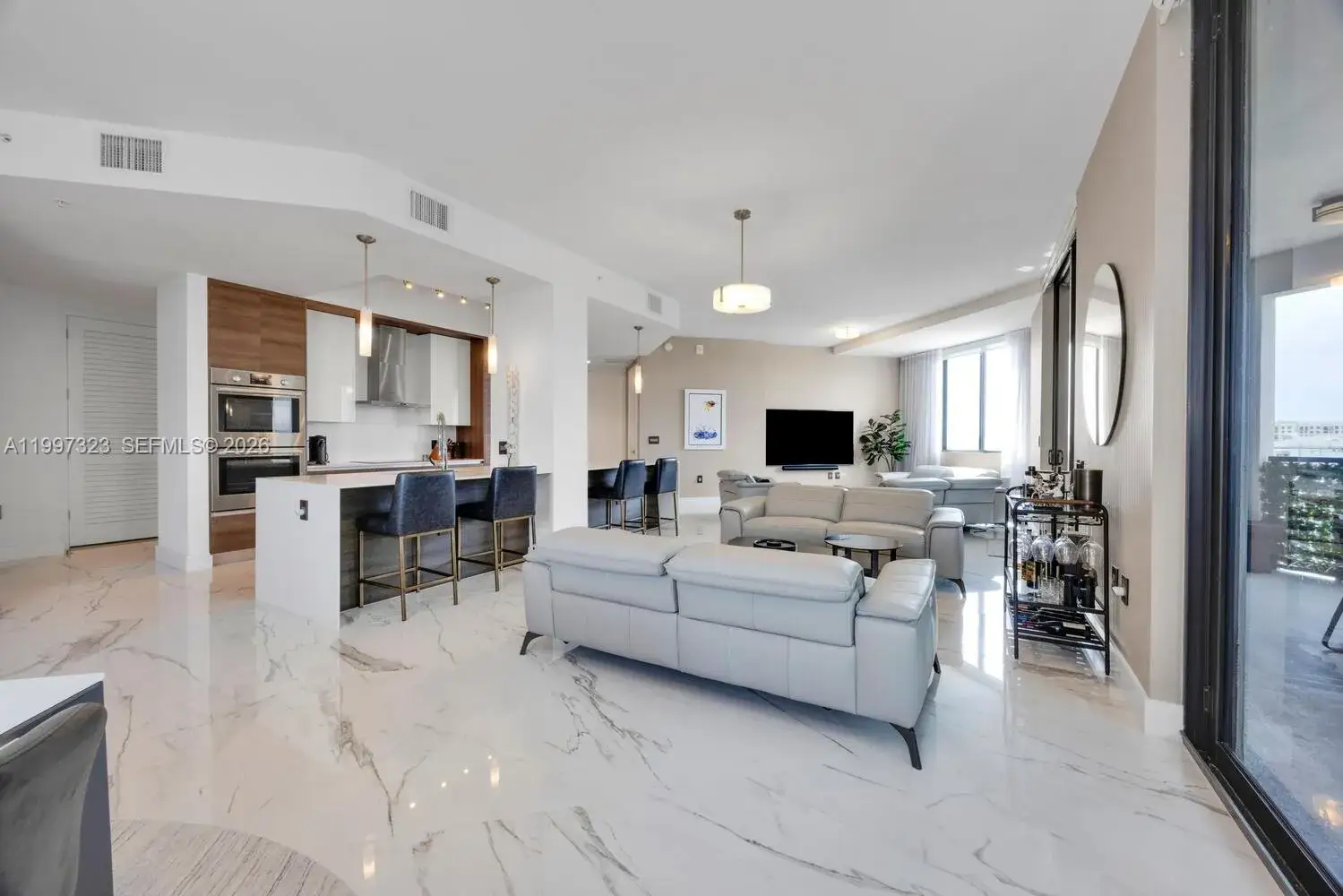4 bedroom 4 bath Residential for sale at 301 Altara Ave, Coral Gables FL 33146