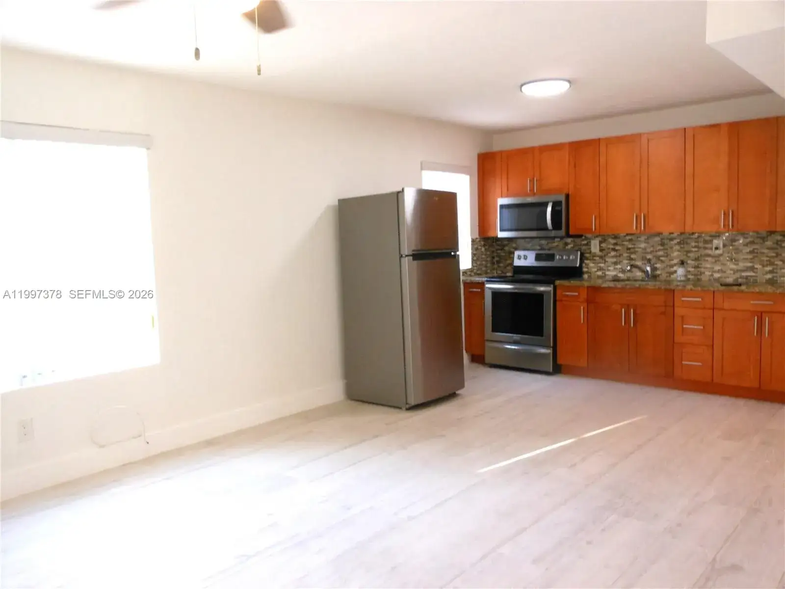 2 bedroom 1 bath Residential Lease for rent at 221 SW 9 AVE # 1, Miami FL 33130