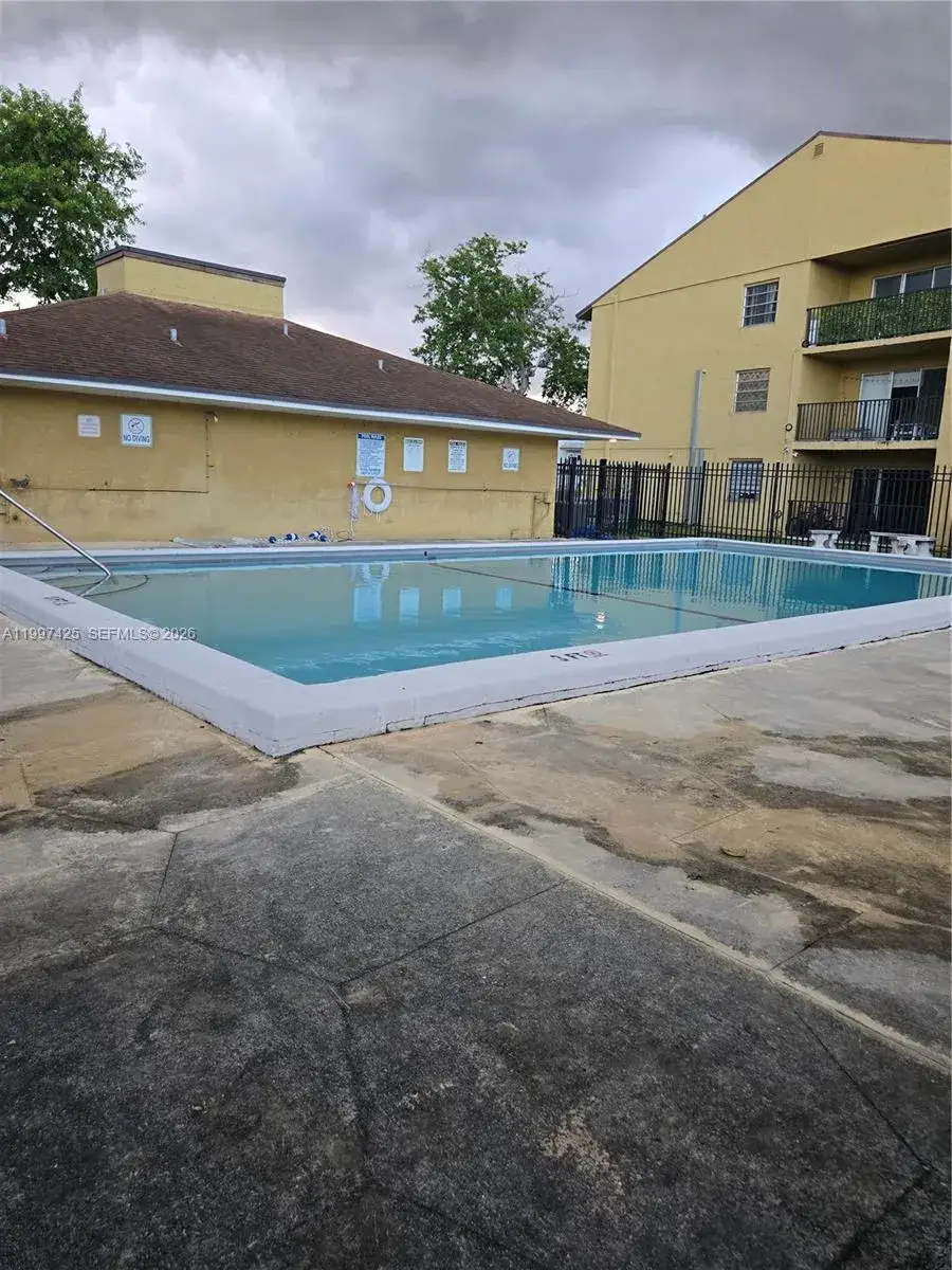 2 bedroom 2 bath Residential Lease for rent at 15410 SW 82nd Ln # 822, Miami FL 33193