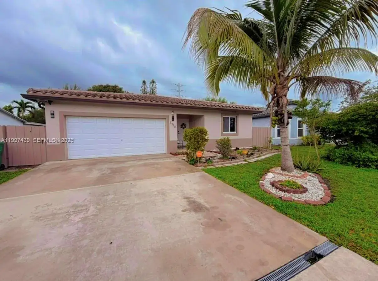 3 bedroom 2 bath Residential for sale at 2720 NW 11th St, Fort Lauderdale FL 33311