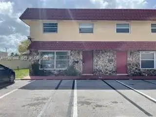 3 bedroom 2 bath Residential for sale at 4167 SW 66th Way # 138, Davie FL 33314