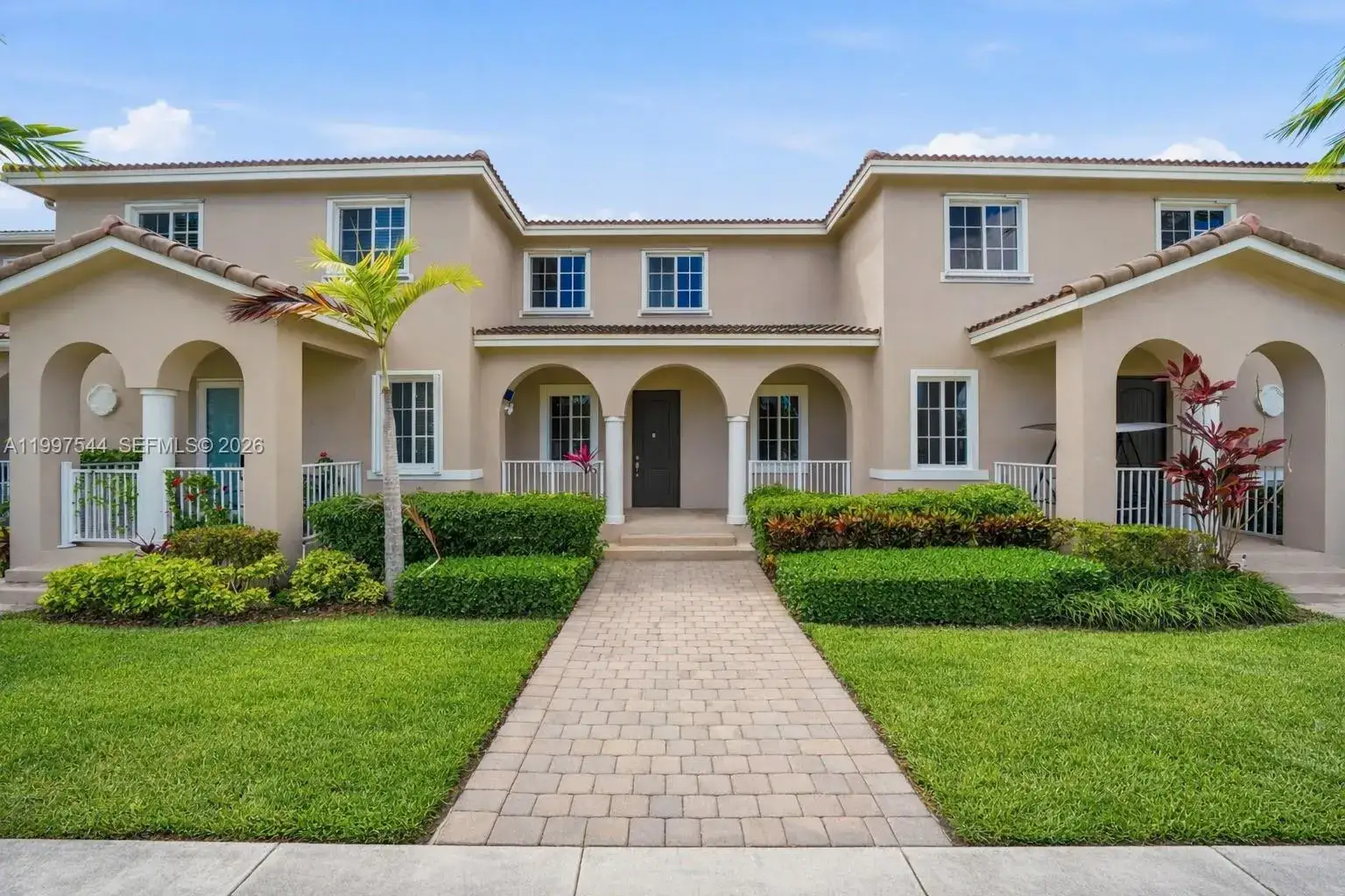 2 bedroom 2 bath Residential for sale at 27534 SW 140 Avenue, Homestead FL 33032