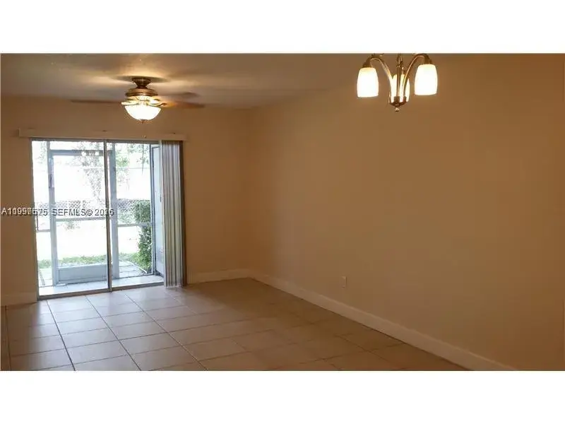 2 bedroom 2 bath Residential Lease for rent at 438 NE 210th Cir Ter # 4B, Miami FL 33179