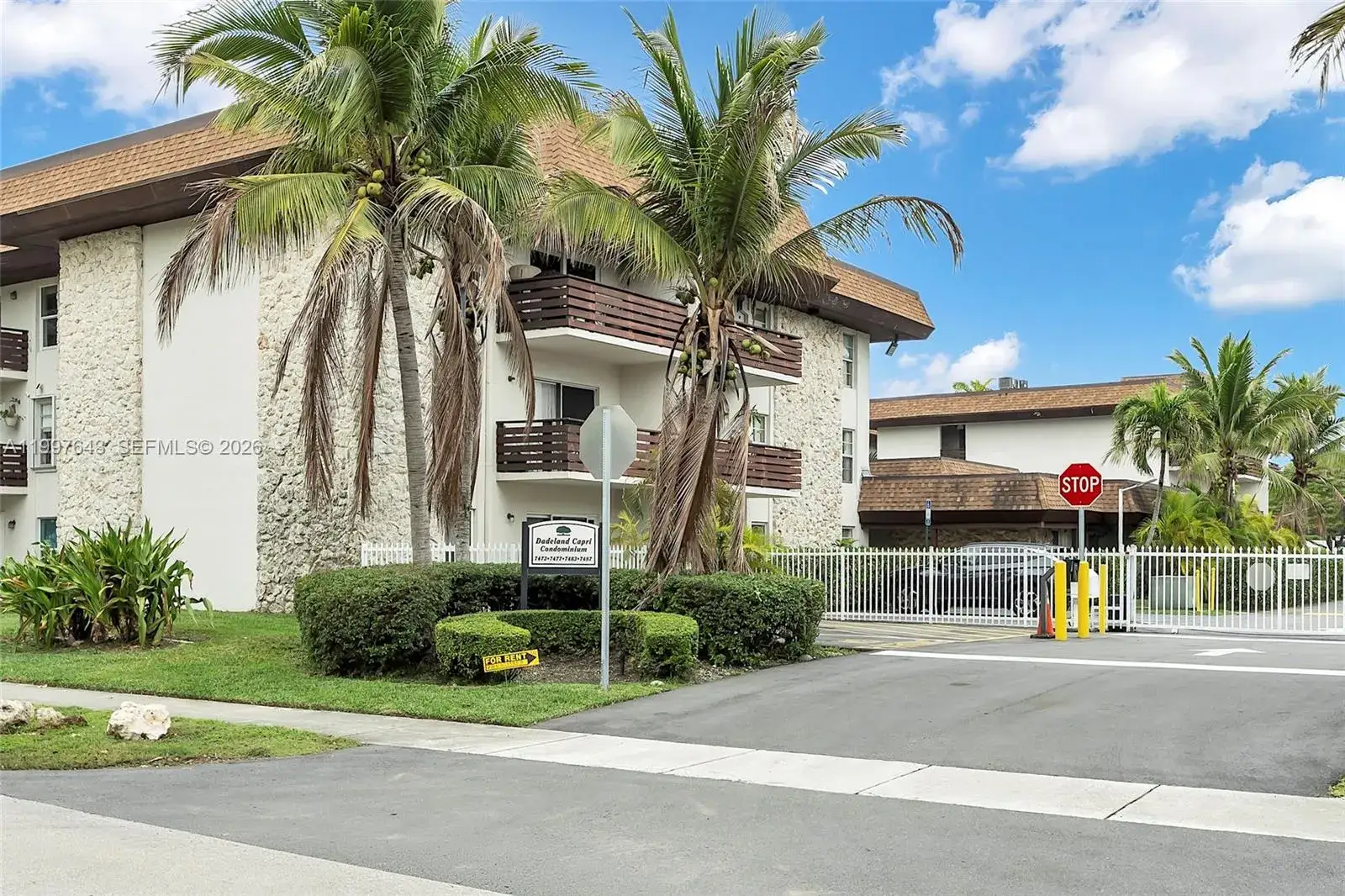 1 bedroom 1 bath Residential for sale at 7473 SW 82nd St # A314, Miami FL 33143