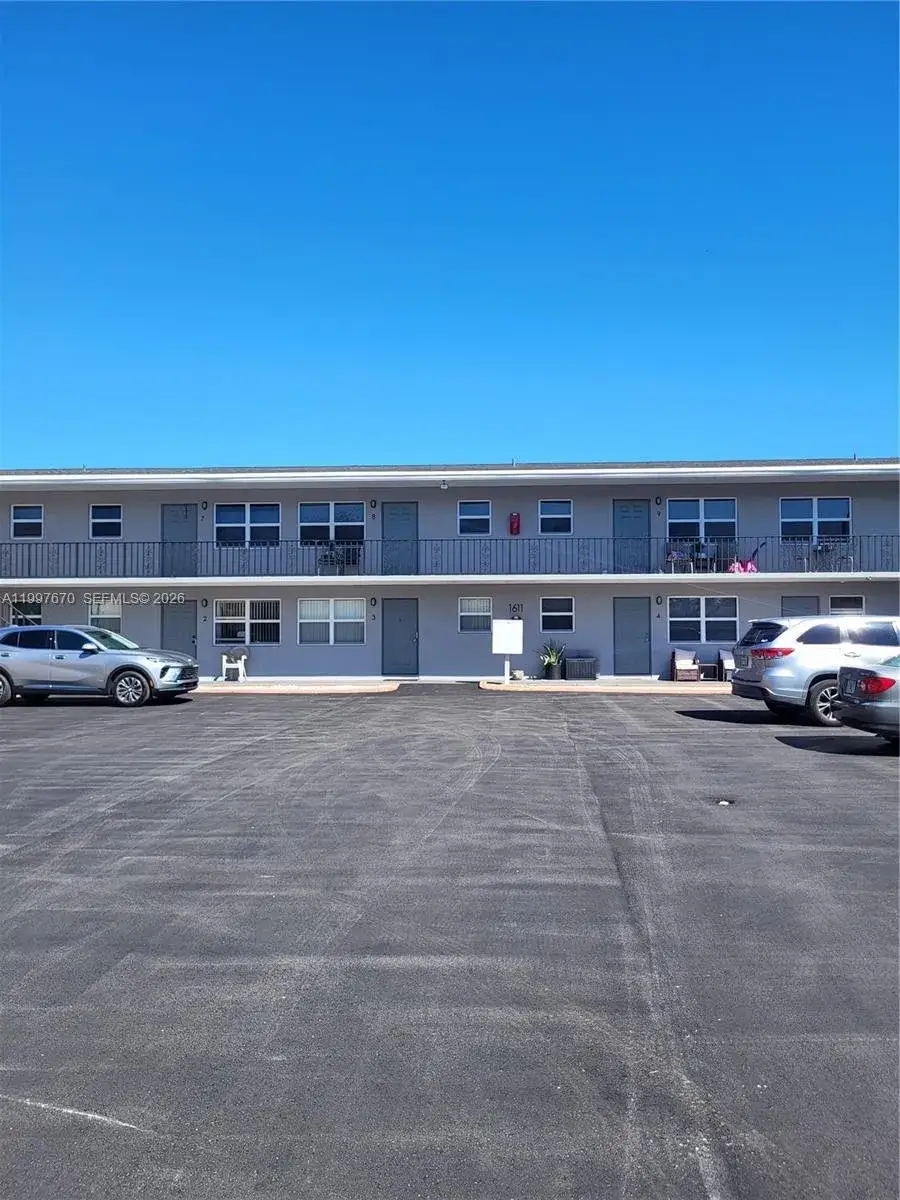 1 bedroom 1 bath Residential Lease for rent at 1611 Green Ln # 3, Lantana FL 33462