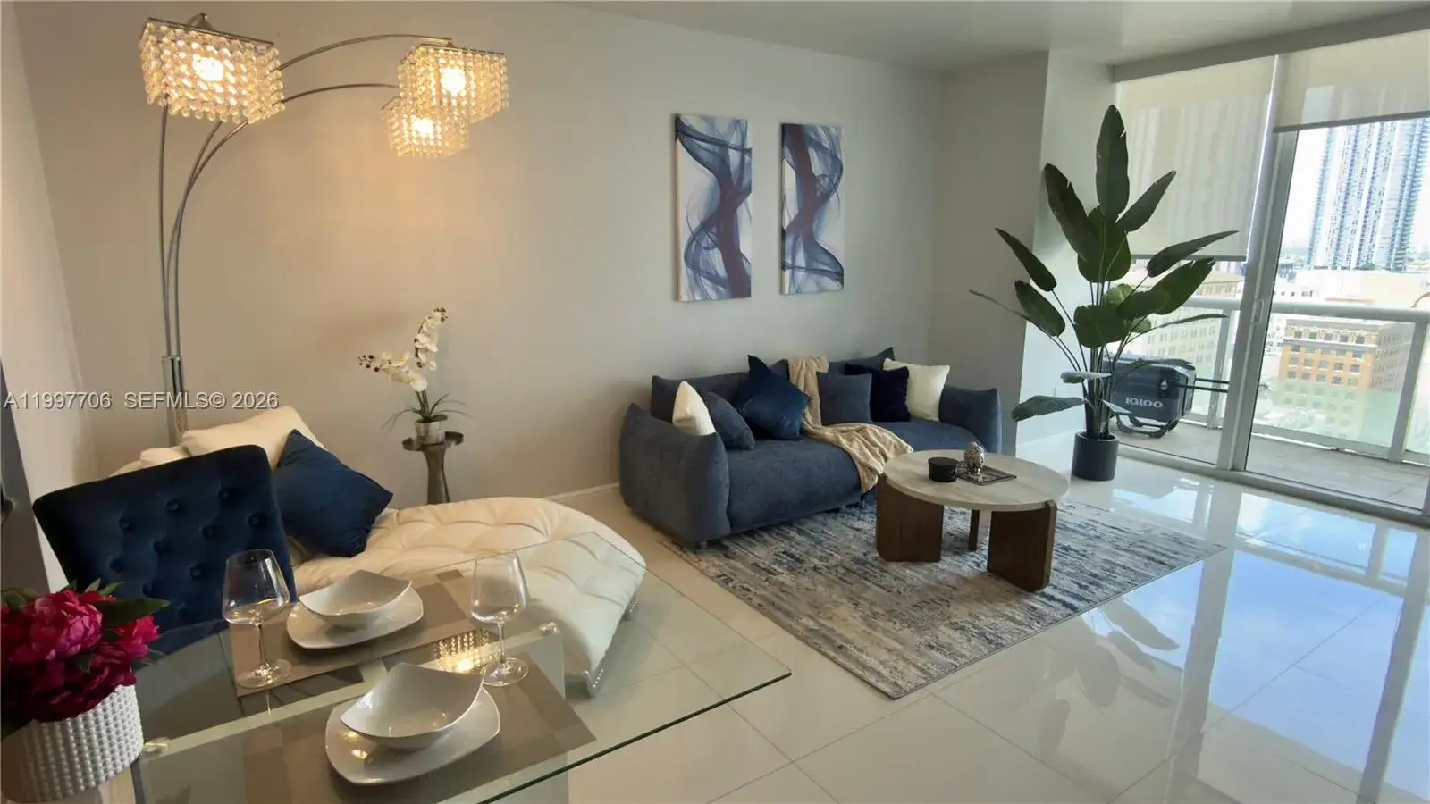 1 bedroom 1 bath Residential Lease for rent at 50 Biscayne Blvd # 1907, Miami FL 33132