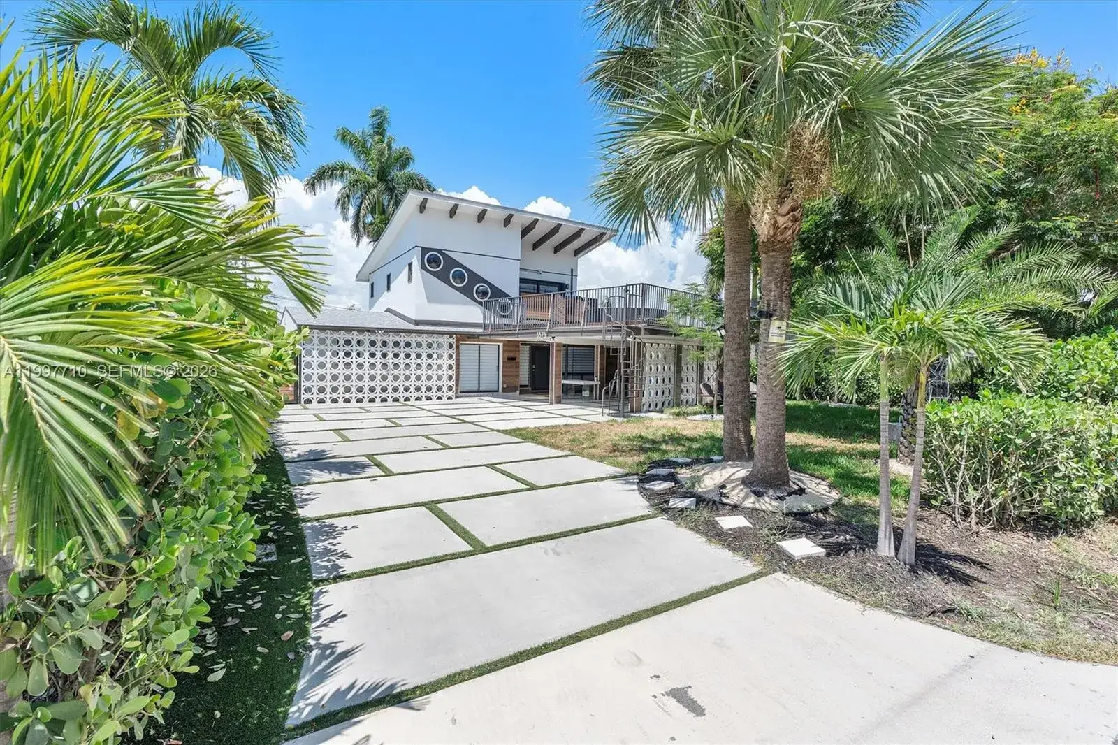 3375 NE 20th Ave, Oakland Park FL 33306
