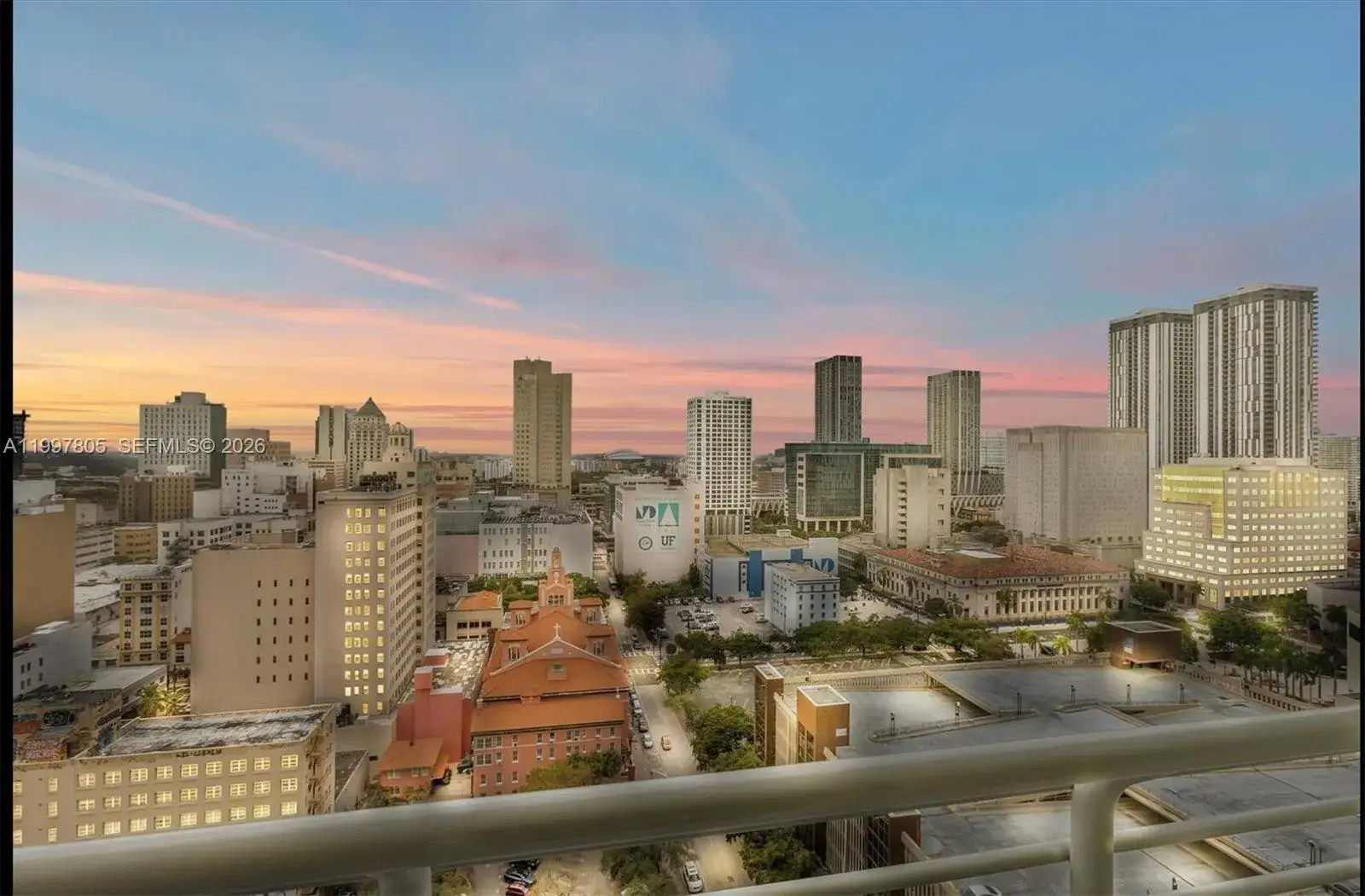 1 bedroom 1 bath Residential Lease for rent at 133 NE 2nd Ave # 2015, Miami FL 33132