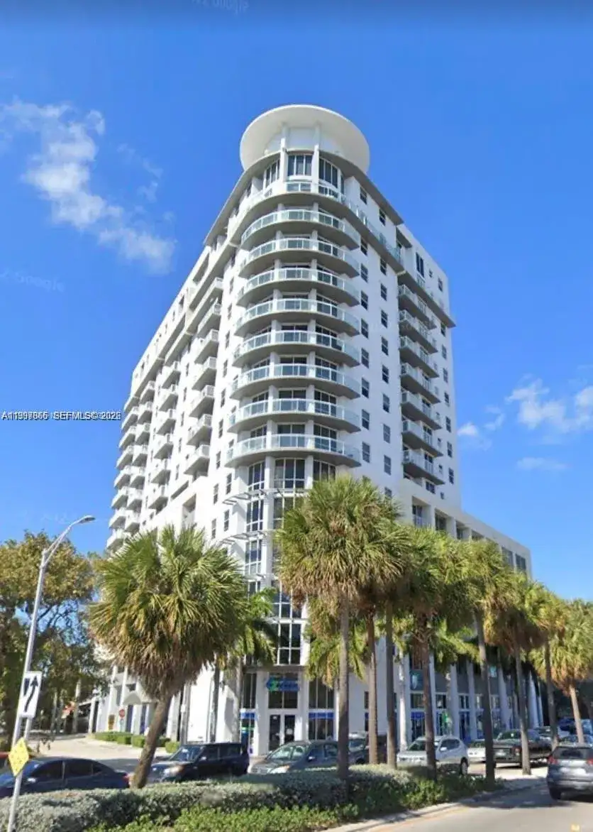 2 bedroom 2 bath Residential Lease for rent at 1 Glen Royal Pkwy # 1002, Miami FL 33125
