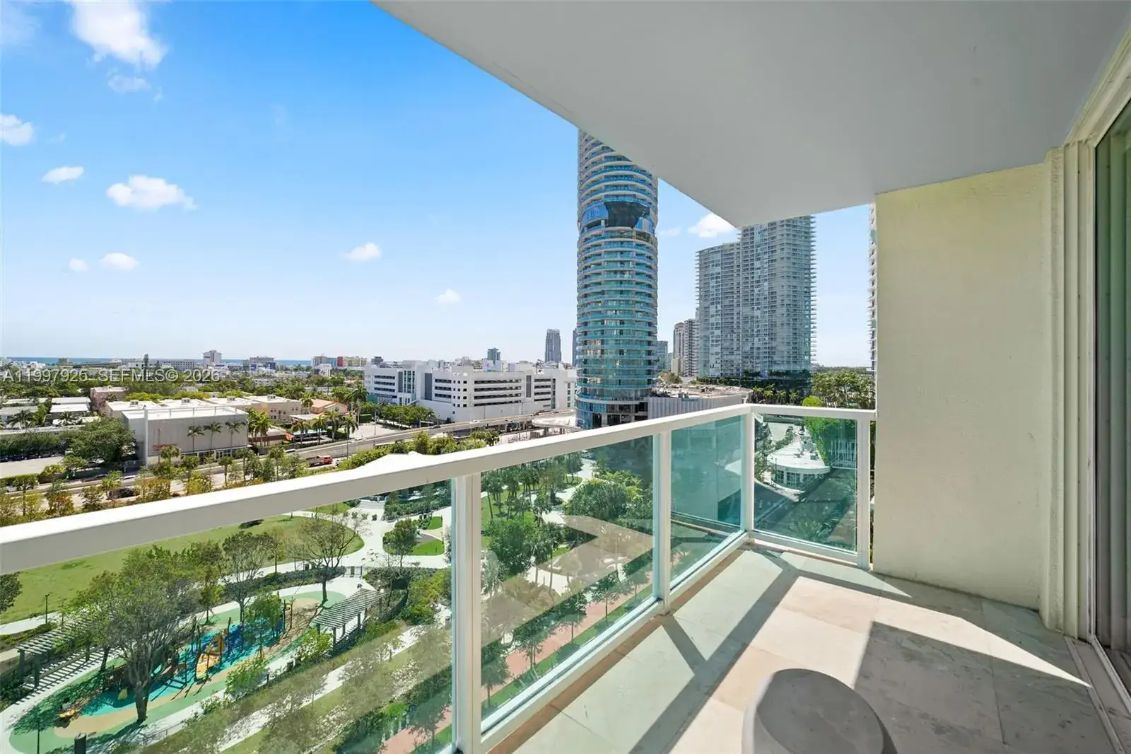 2 bedroom 2 bath Residential for sale at 650 West Ave # 1104, Miami Beach FL 33139