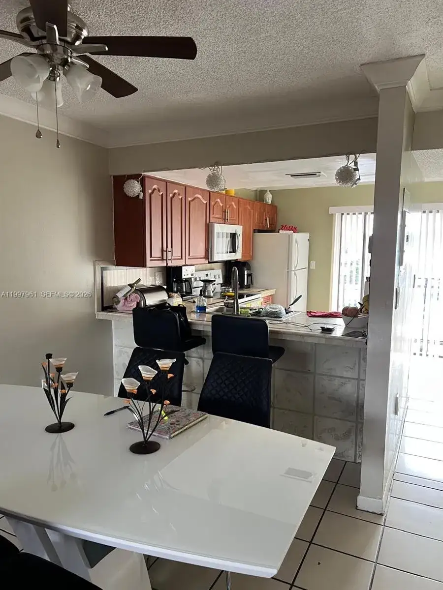 2 bedroom 1 bath Residential for sale at 1298 W 51st Pl # 29, Hialeah FL 33012