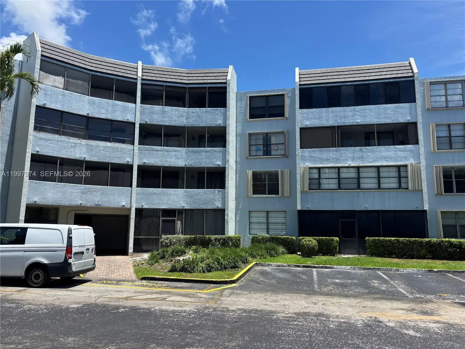 1 bedroom 1 bath Residential Lease for rent at 10854 N KENDALL DR # 316, Miami FL 33176