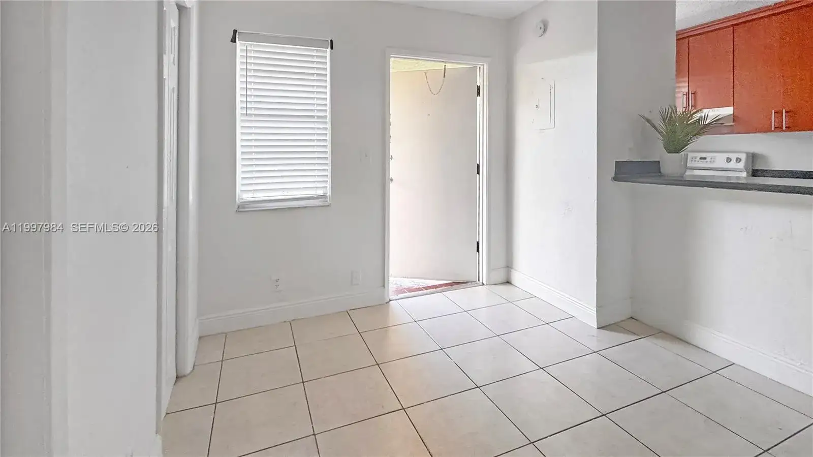 1 bedroom 1 bath Residential for sale at 4081 N Dixie Hwy # 20, Oakland Park FL 33334
