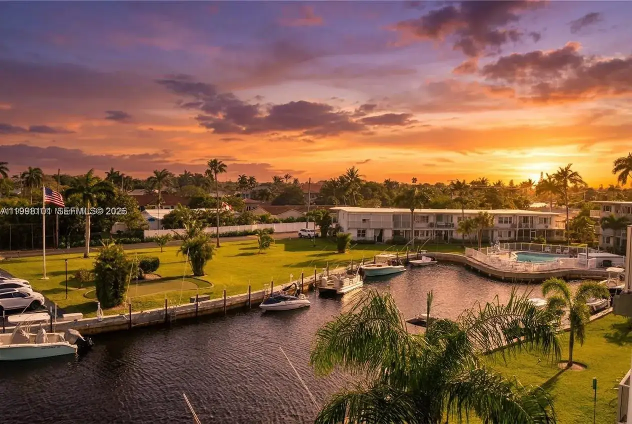 1 bedroom 1 bath Residential for sale at 1511 SE 15th Ct # 403, Deerfield Beach FL 33441