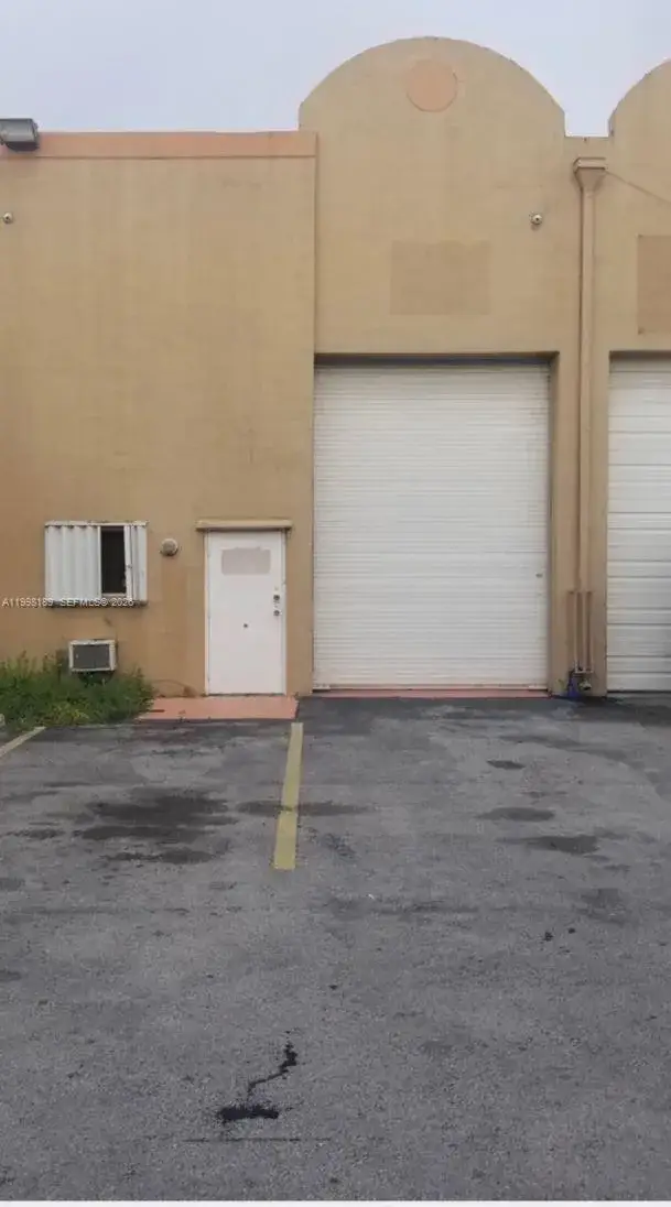 1701 W 37th St # 15, Hialeah FL 33012