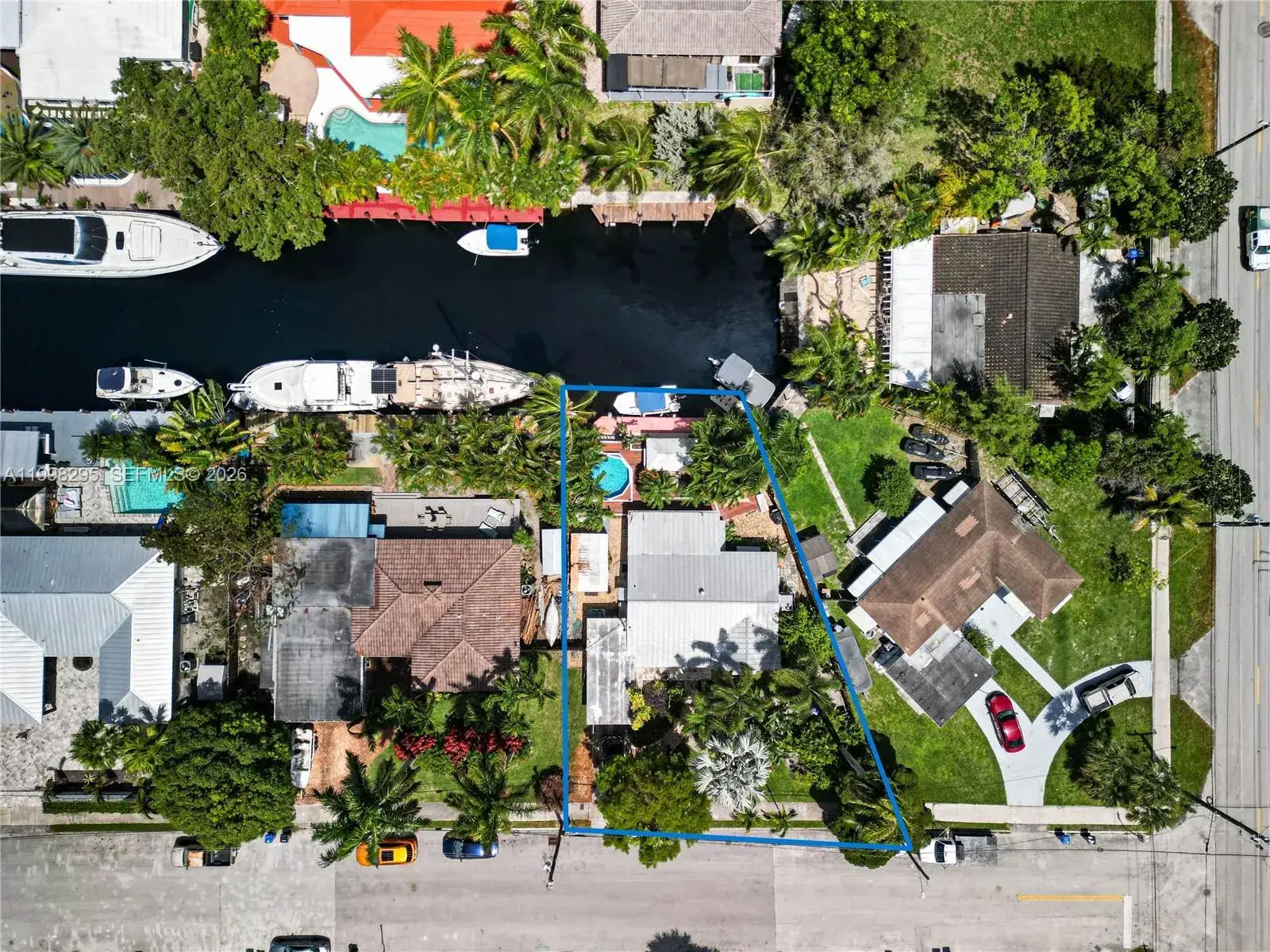 3 bedroom 2 bath Residential for sale at 905 Mandarin Isle, Fort Lauderdale FL 33315