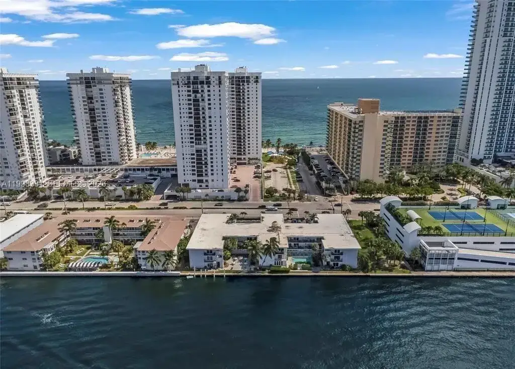 1 bedroom 1 bath Residential Lease for rent at 2600 S Ocean Dr # S201, Hollywood FL 33019
