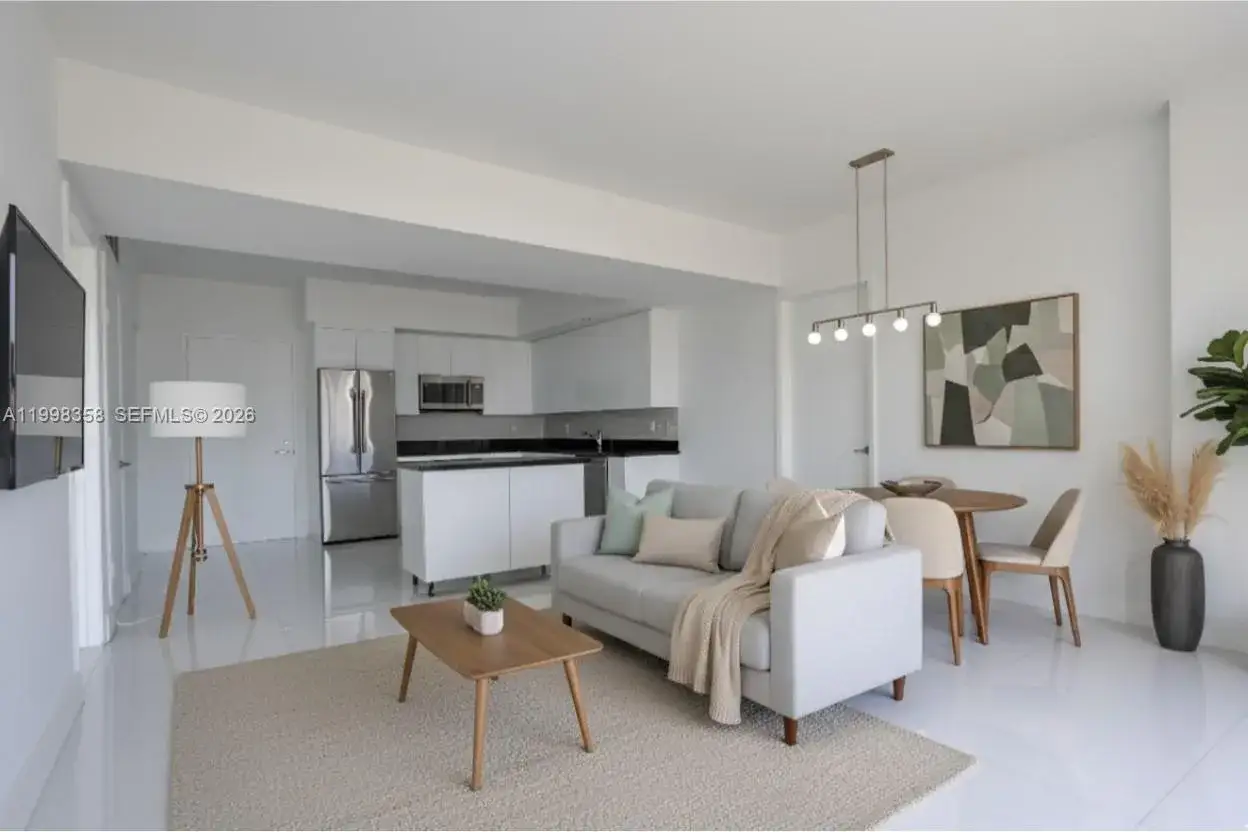 2 bedroom 2 bath Residential for sale at 92 SW 3rd St # 3512, Miami FL 33130