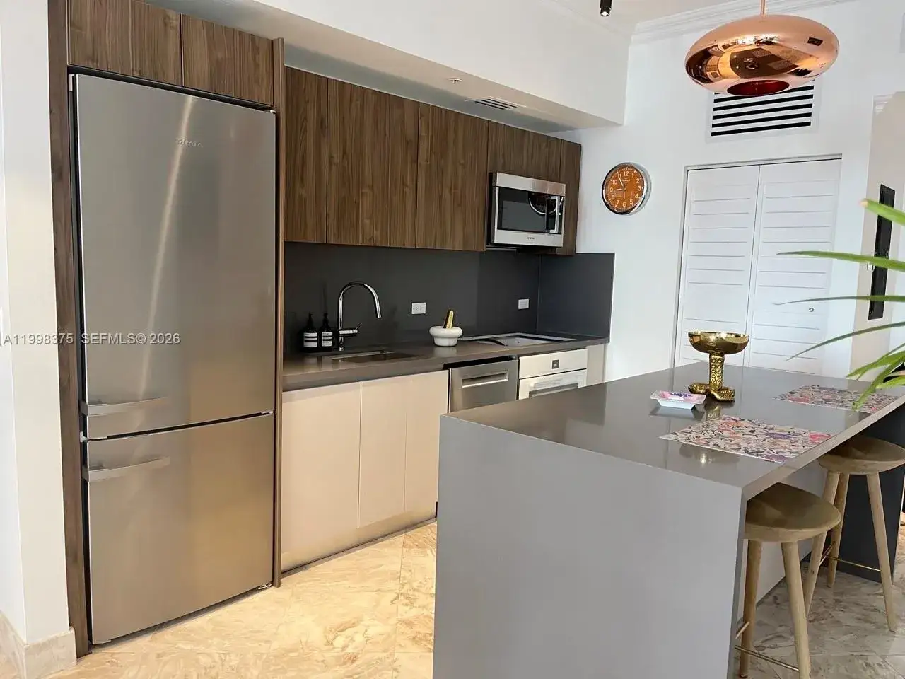 1 bedroom 1 bath Residential Lease for rent at 3470 E Coast Ave # H0806, Miami FL 33137