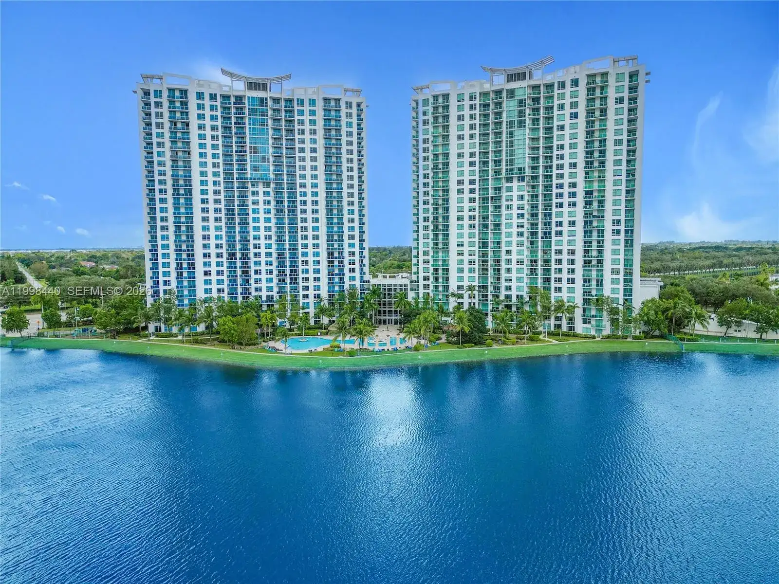 3 bedroom 2 bath Residential for sale at 2641 N Flamingo Rd # 1005N, Sunrise FL 33323