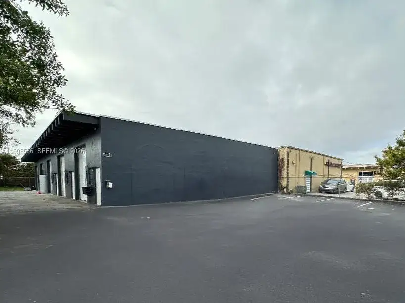 Commercial Sale for sale at 5818 SW 25th St # 2, West Park FL 33023