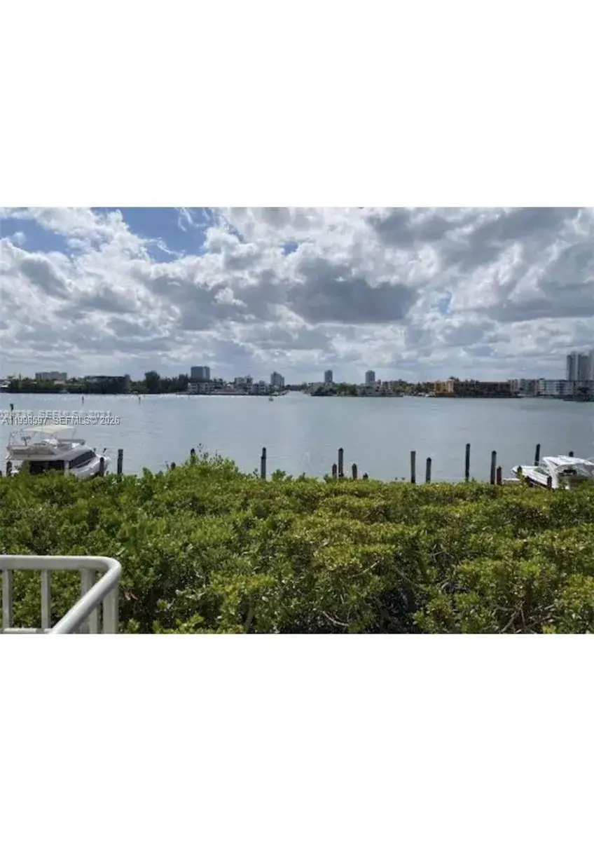2 bedroom 2 bath Residential Lease for rent at 17050 N Bay Rd # 605, Sunny Isles Beach FL 33160