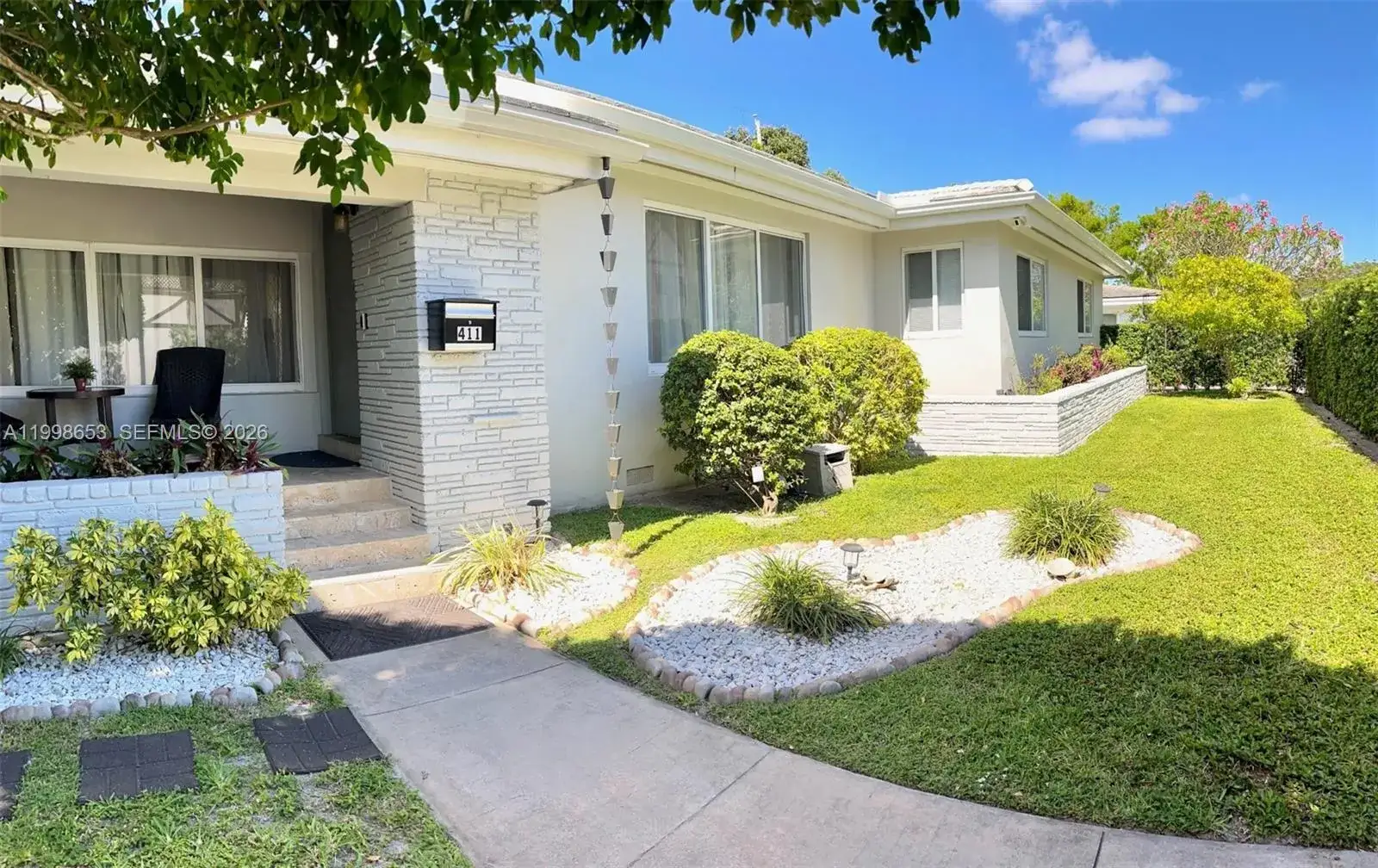 3 bedroom 2 bath Residential Lease for rent at 411 Alesio Ave, Coral Gables FL 33134