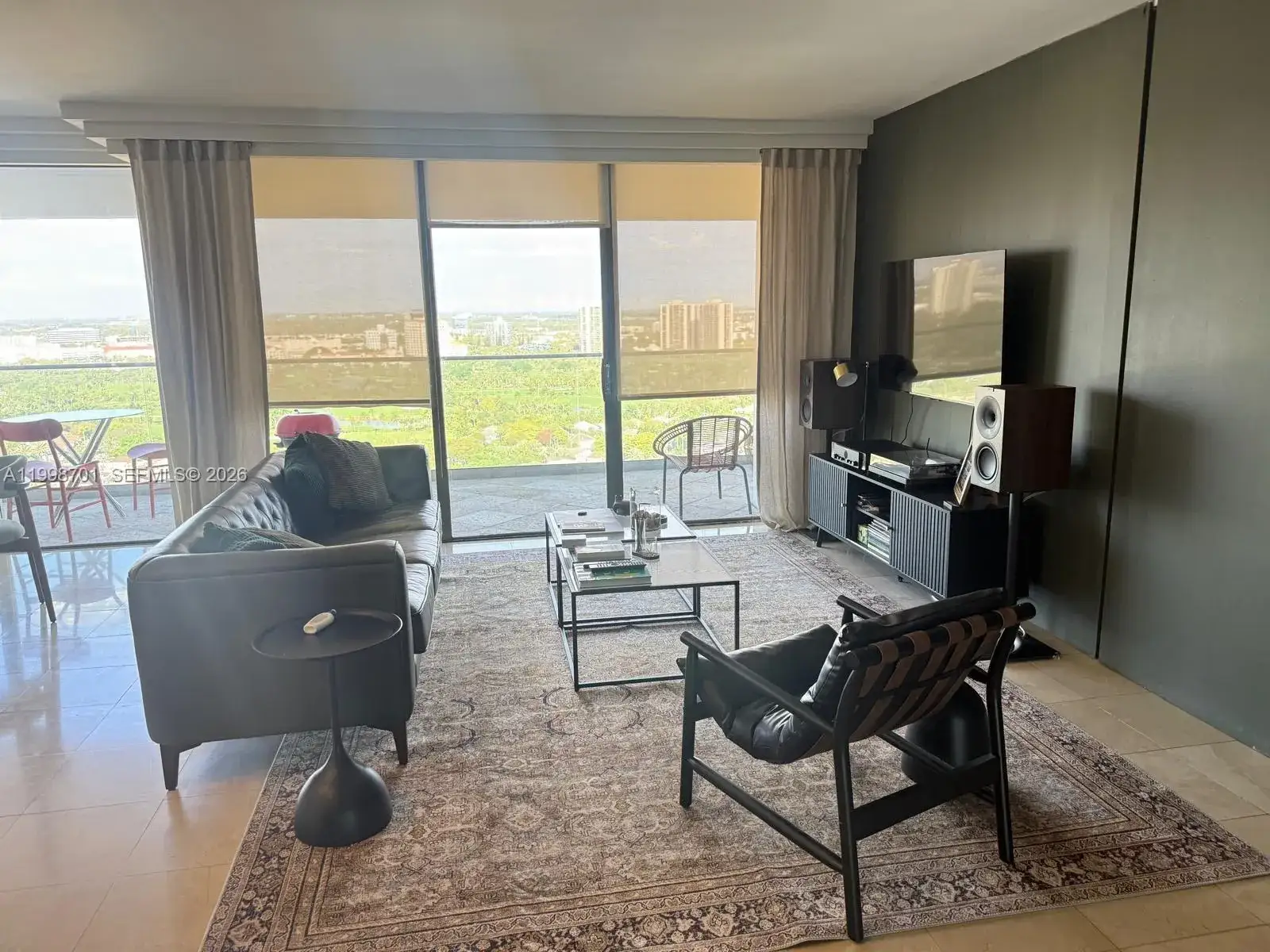1 bedroom 1 bath Residential Lease for rent at 19707 Turnberry Way # 28C, Aventura FL 33180